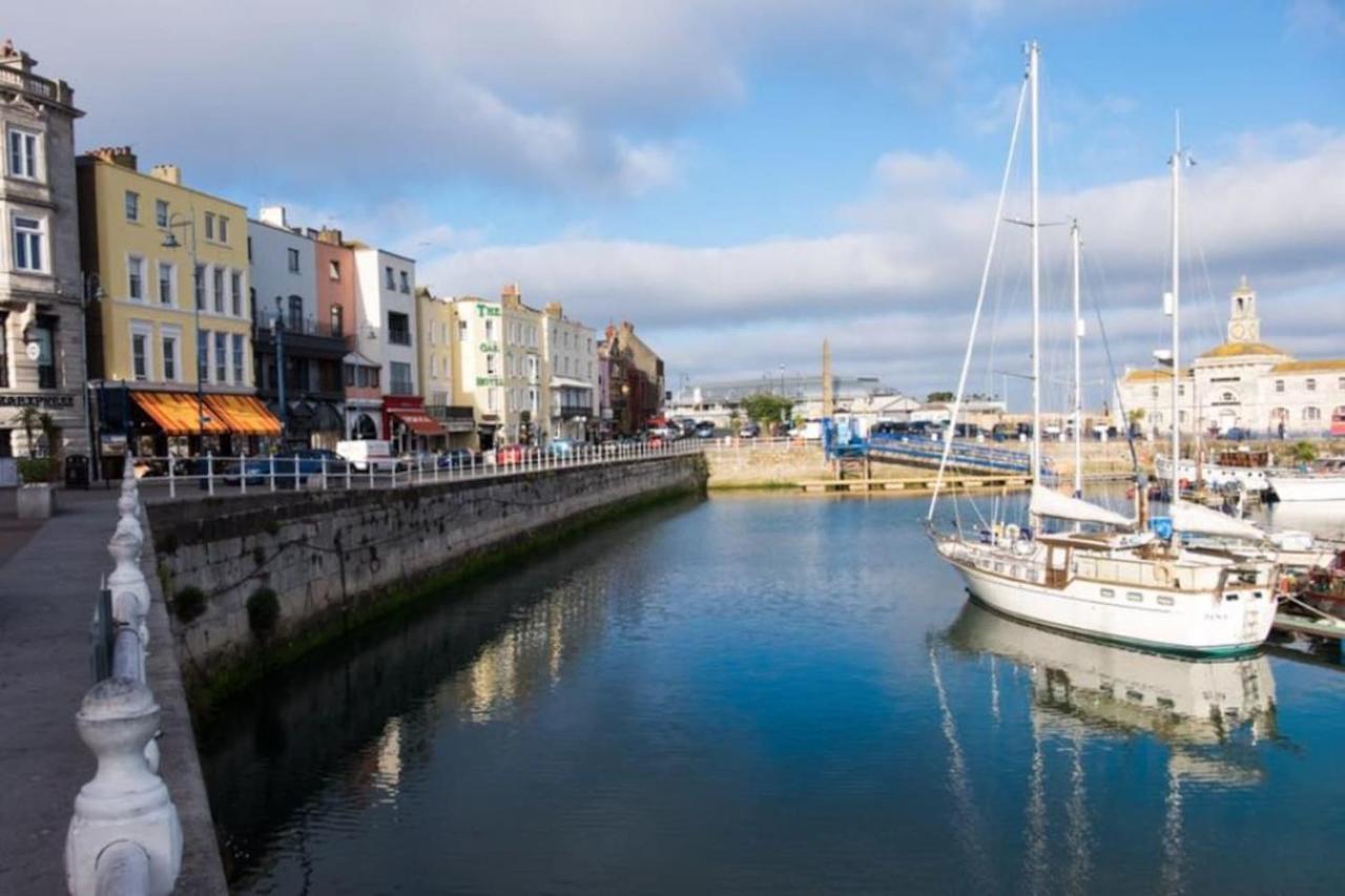 Seas The Day - Beachfront Apartment - Sleeps 4 Ramsgate Exterior foto